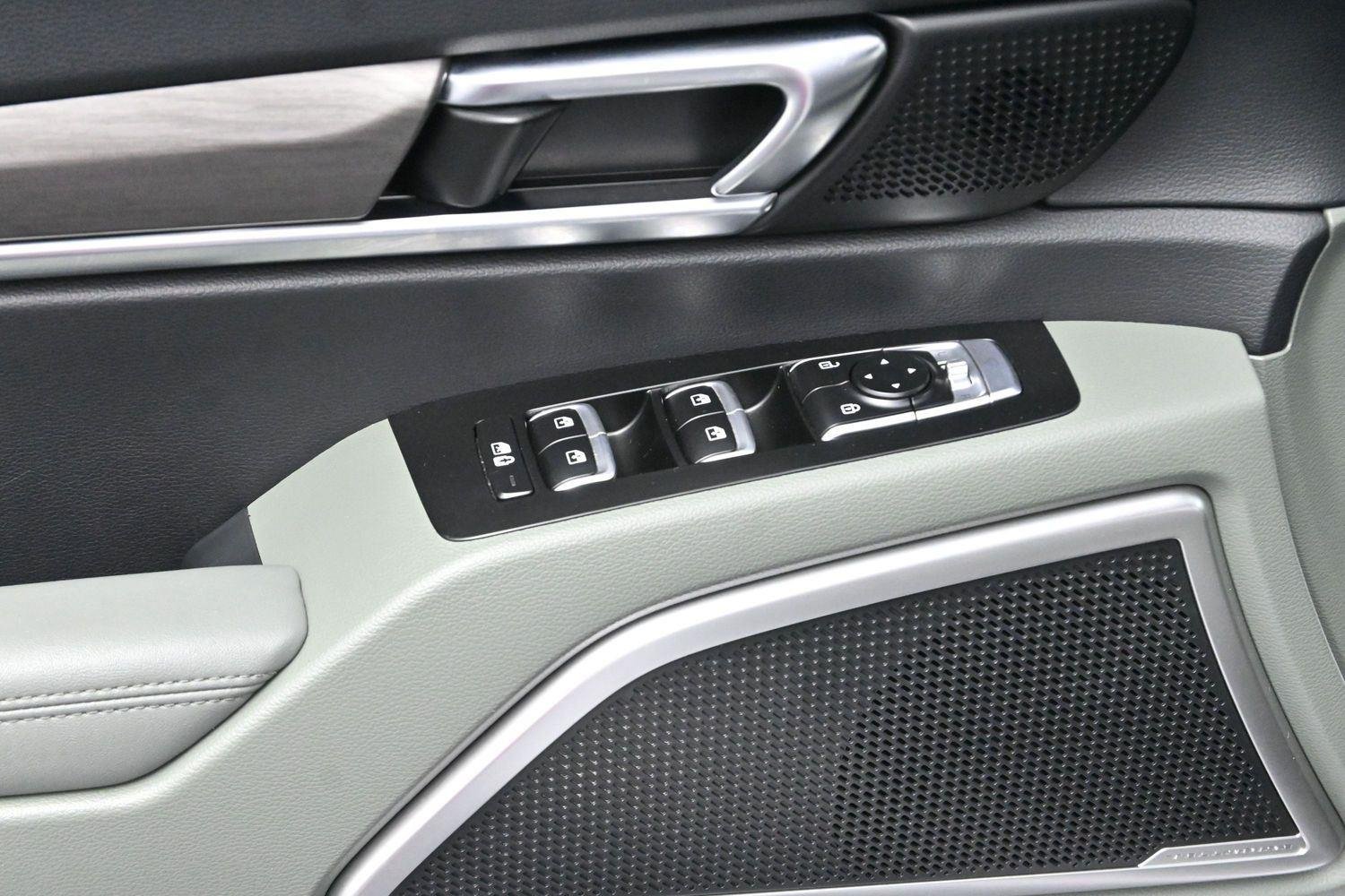 Used 2023 Glacial White Pearl Kia EX X-Line image 14