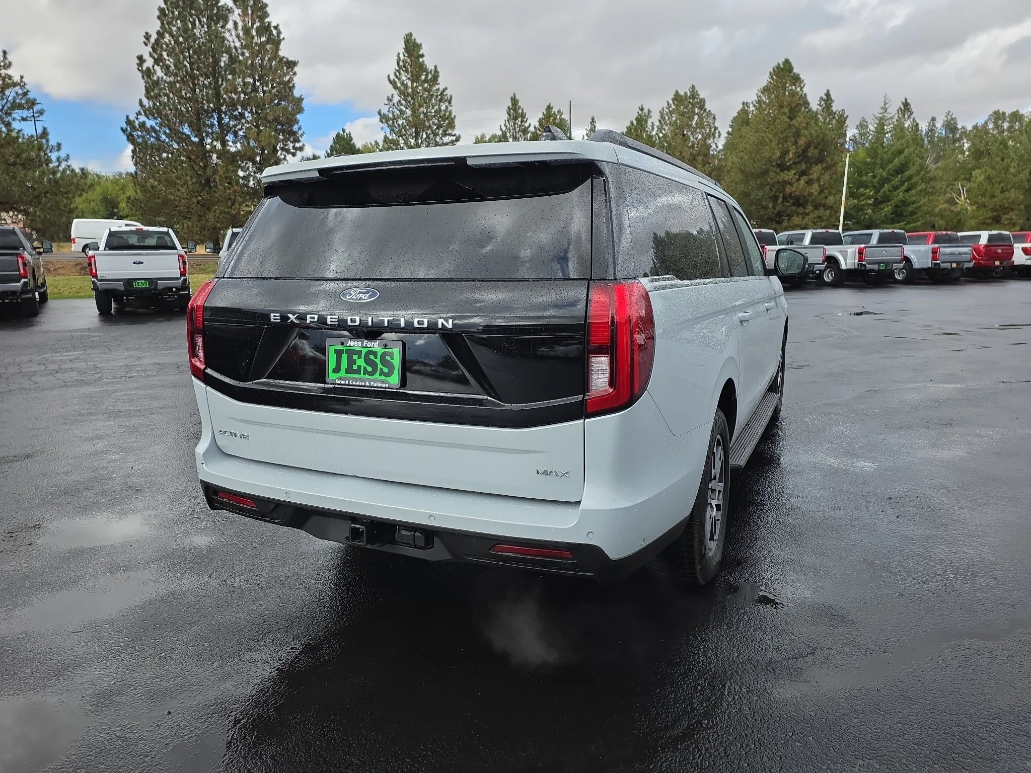 Certified Used 2025 Space Silver Ford Active image 18