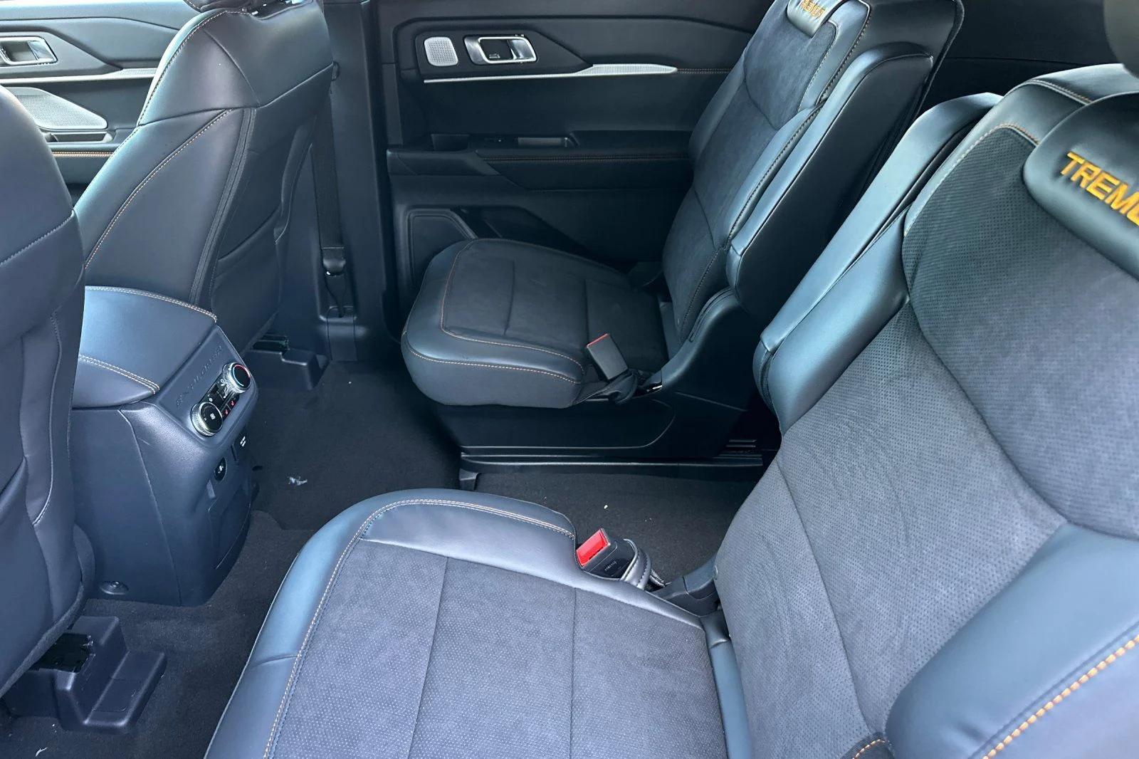 New 2026 Carbonized Gray Metallic Ford Tremor® image 8