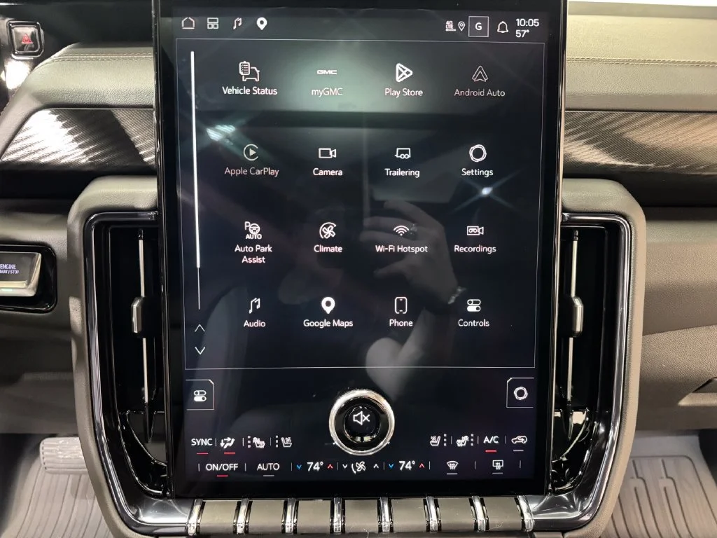 2026 GMC Yukon AT4 - Photo 17