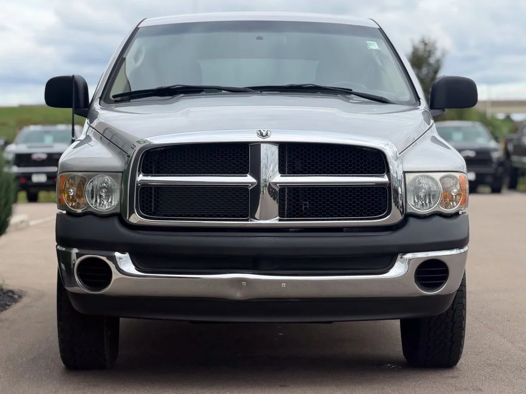 Used 2004 Silver Dodge ST image 6