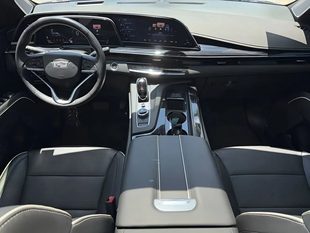 Used 2022 Black Raven Cadillac Sport image 17