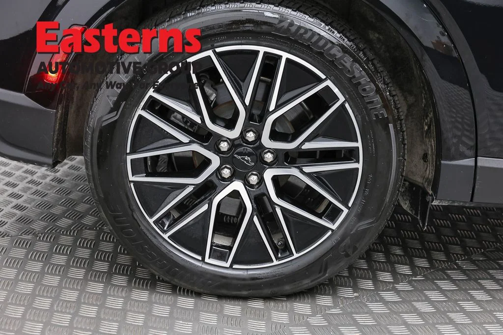Used 2025 Black Ford Premium image 32