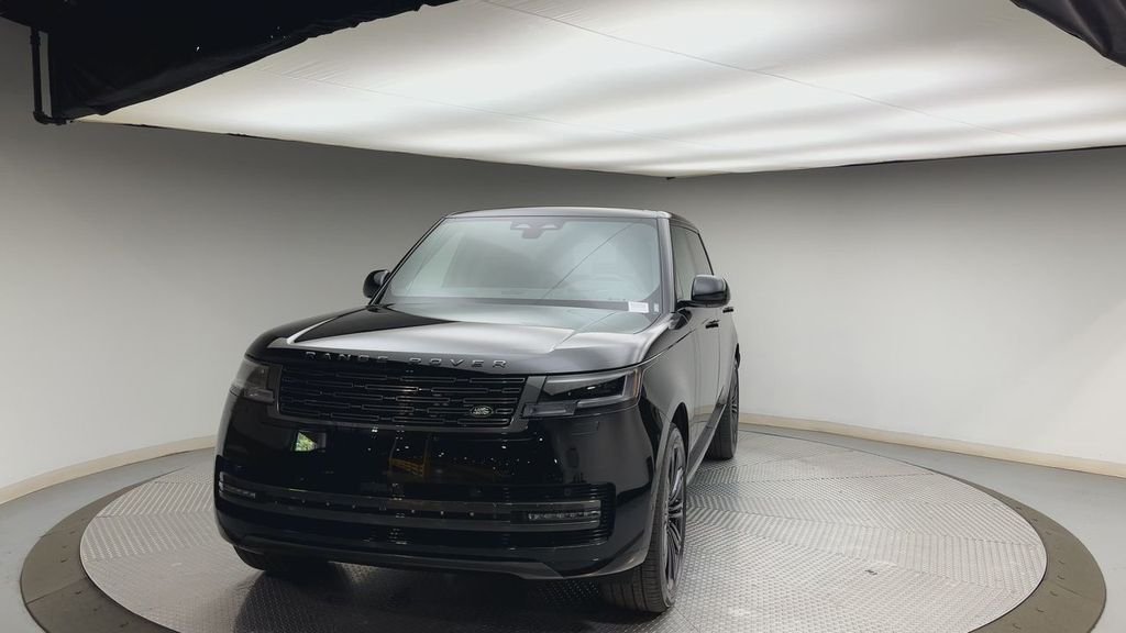 New 2026 Santorini Black Land Rover SE image 7