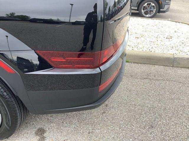 New 2026 Phantom Black Hyundai SEL image 33