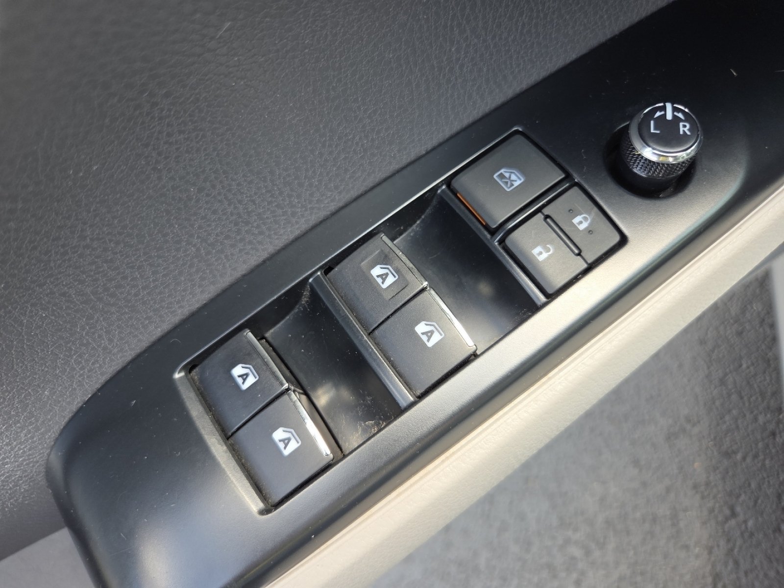 Photo 30