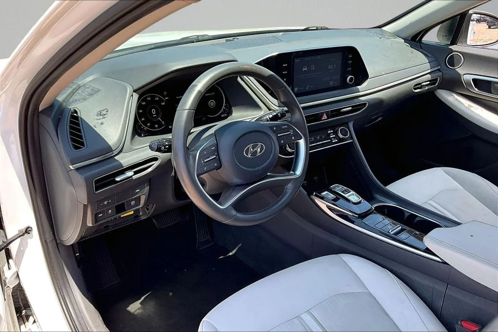 Used 2022 Gray Hyundai SEL image 11
