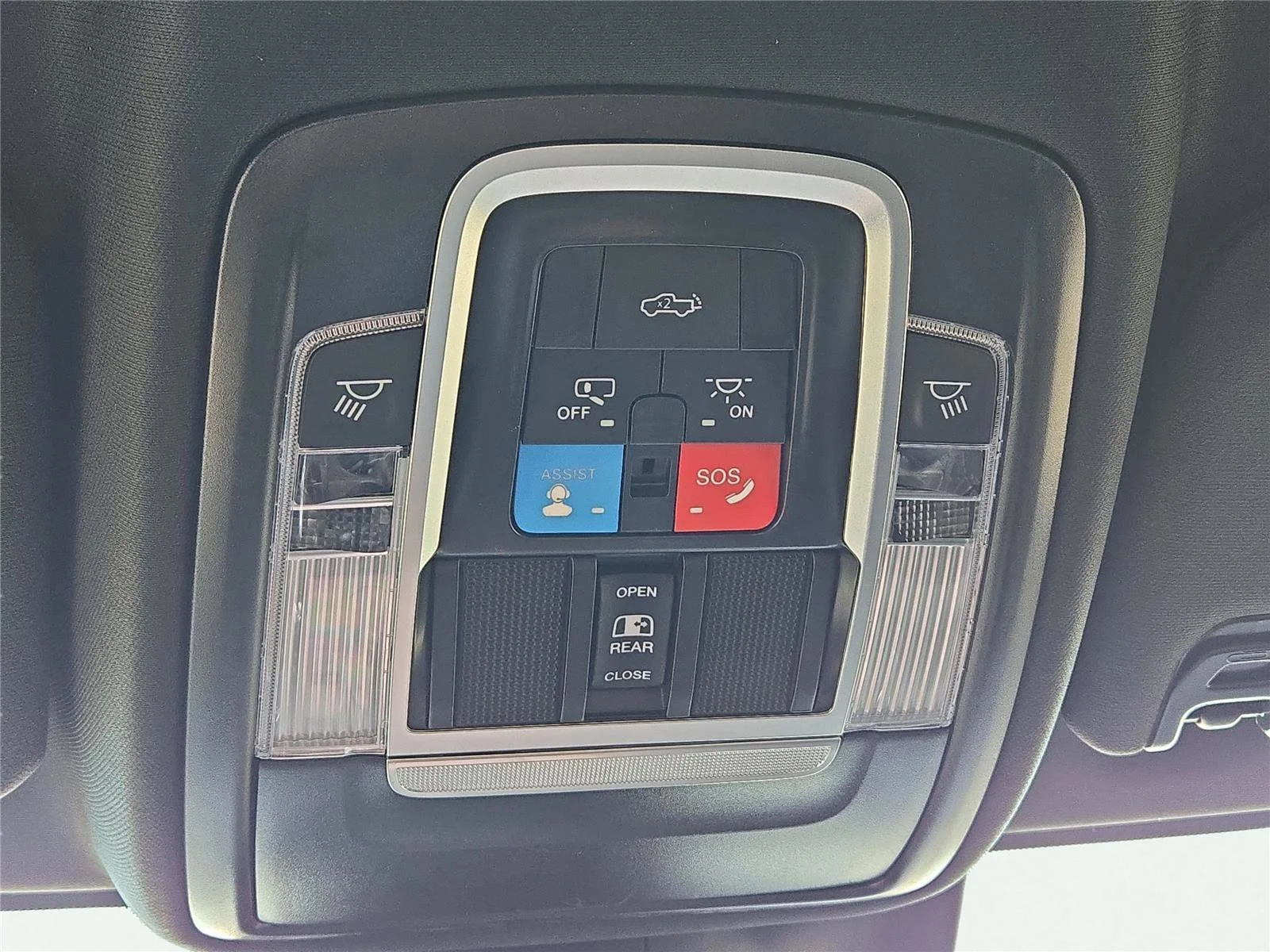2026 RAM 2500 Laramie - Photo 31