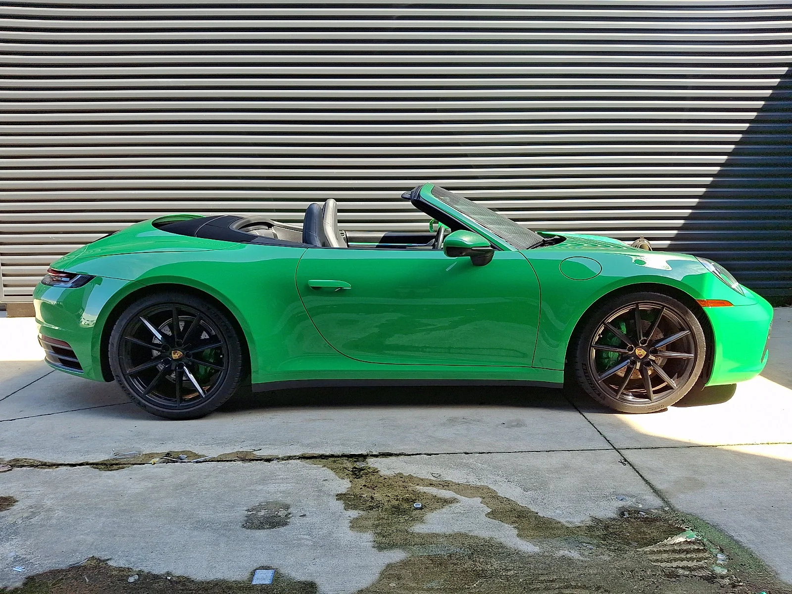 Certified Used 2022 Python Green   3I Porsche Carrera image 8