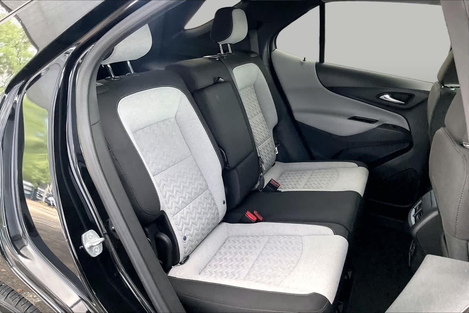 Used 2022 Mosaic Black Metallic Chevrolet LT image 20