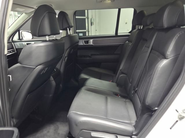 Used 2024 White Hyundai SEL image 9