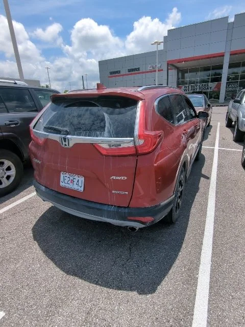 Used 2019 Red Honda Touring image 7