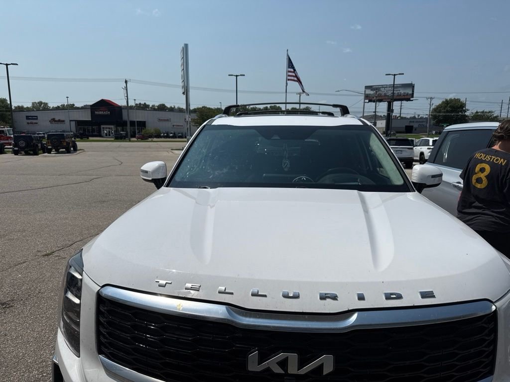 Used 2022 White Kia SX image 2