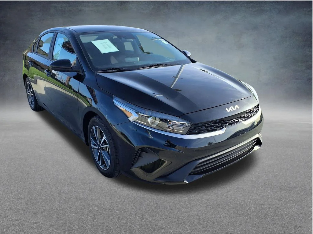 Used 2024 Black Kia LXS image 12