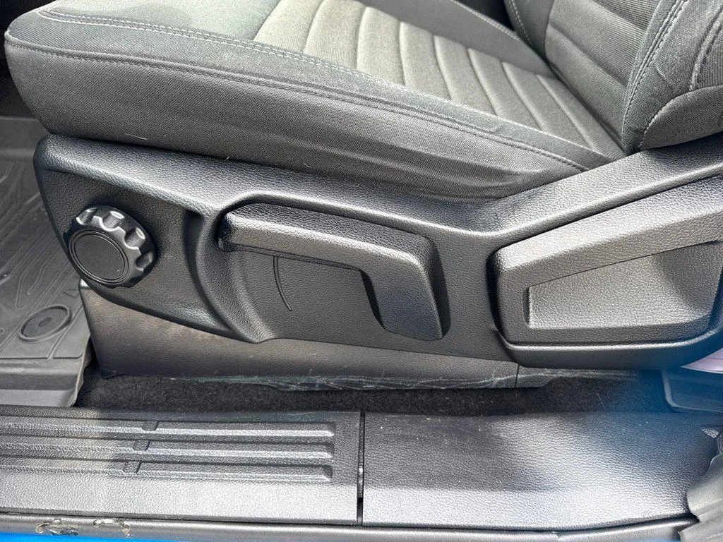 Used 2021 Velocity Blue Metallic Ford XL 4WD SuperCab 6 Box image 12