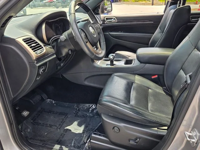 Used 2015 Silver Jeep Overland image 16