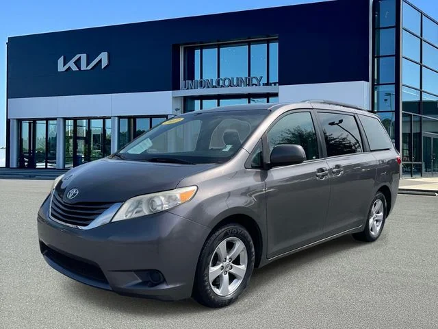 Used 2017 Gray Toyota LE image 3