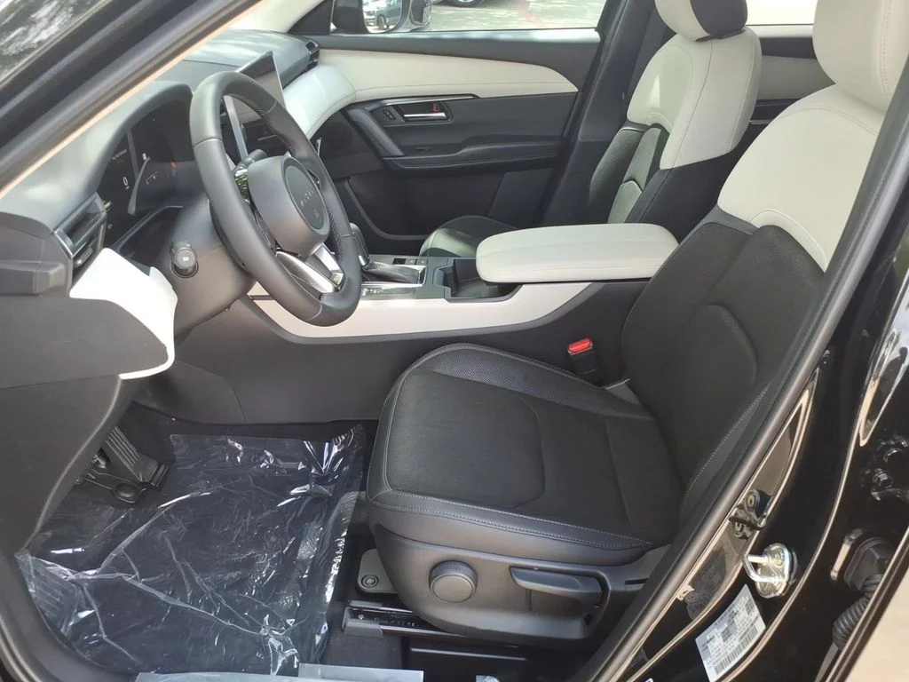 New 2026 Jet Black Mica Mazda 2.5 S Select AWD image 15