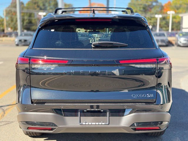 New 2027 Mineral INFINITI Sport AWD image 5