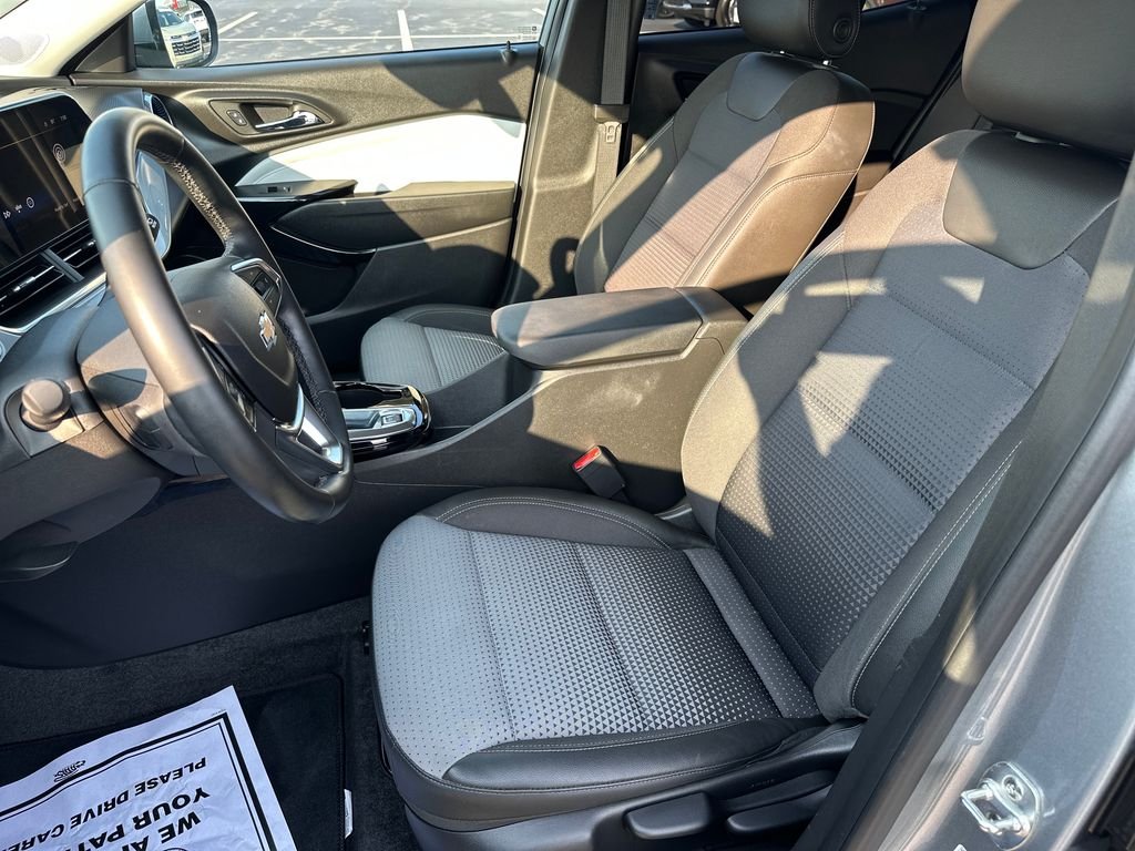 Used 2024 Gray Chevrolet LT image 13
