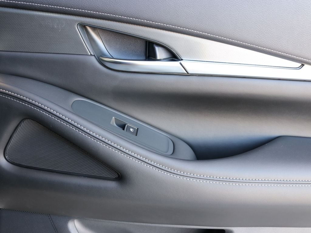 Certified Used 2023 Silver INFINITI LUXE image 38