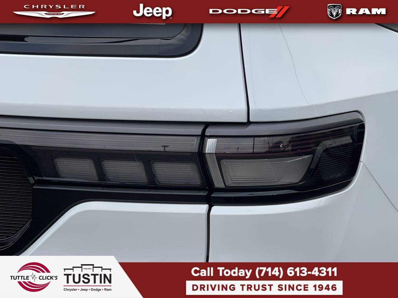 New 2026 Bright White Clearcoat Jeep Summit Obsidian image 9