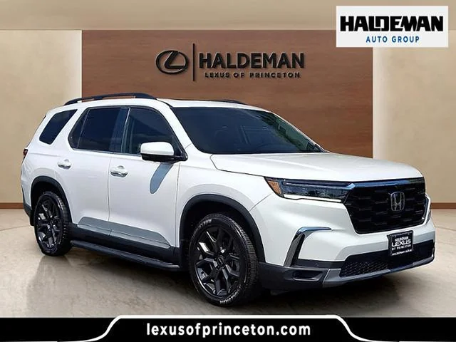 2023 Honda Pilot AWD Elite