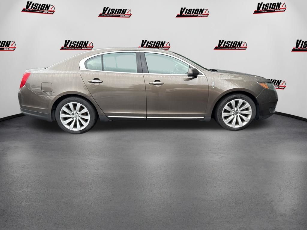 Used 2015 Brown Lincoln Base image 4