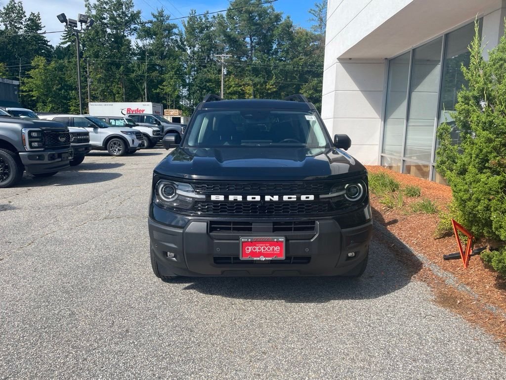 New 2025 Shadow Black Ford Outer Banks® image 3