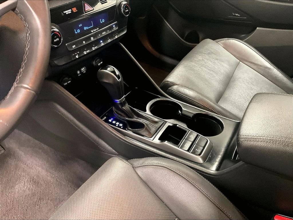 Used 2017 Silver Hyundai Limited image 21