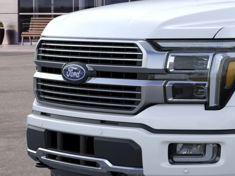 New 2026 Star White Metallic Tri-Coat Ford Platinum image 40