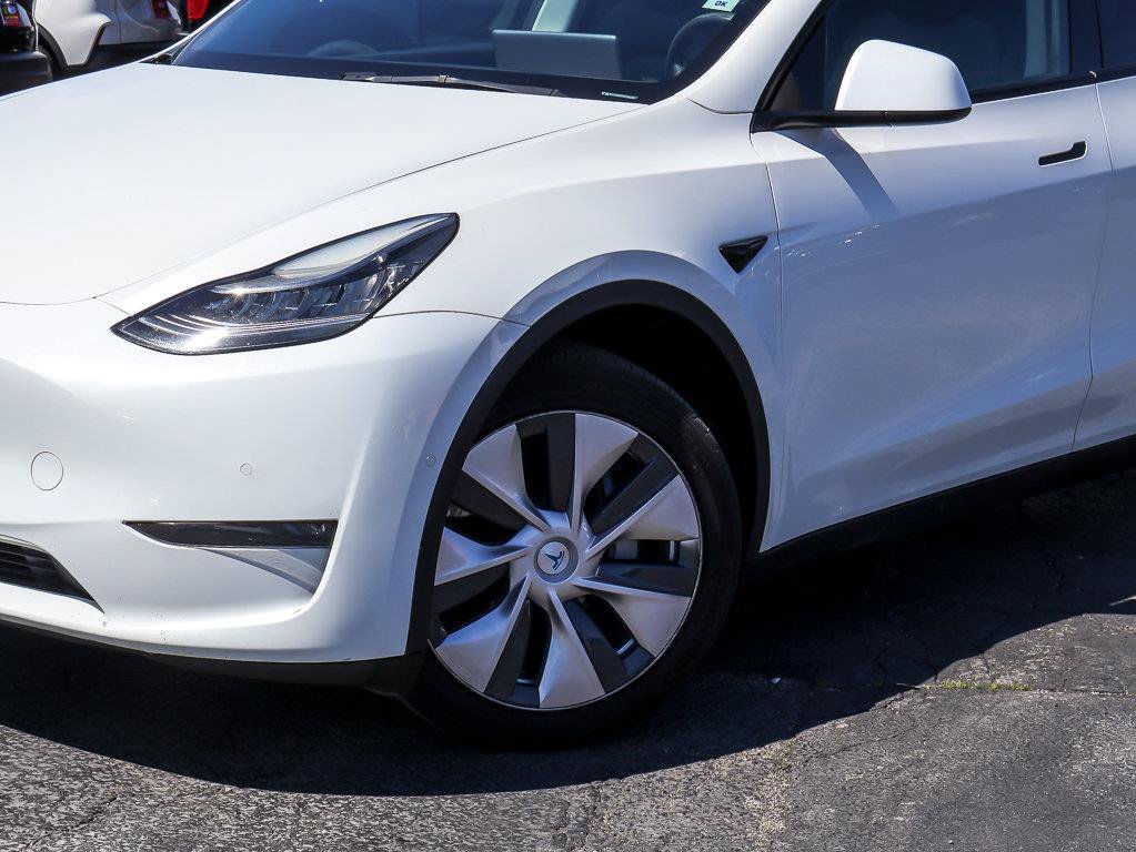 Used 2021 White TESLA Long Range image 4