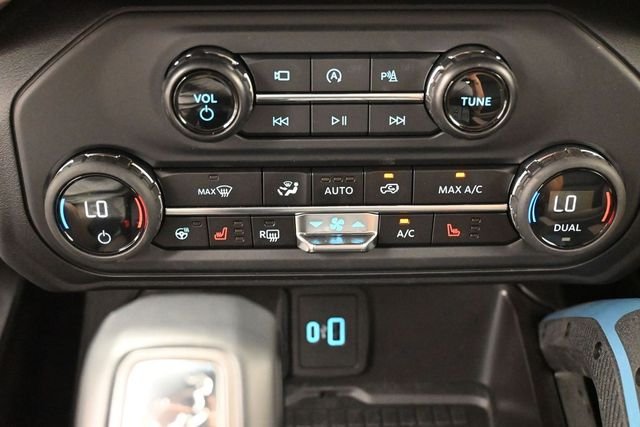 Used 2024 Red Ford Wildtrak image 23