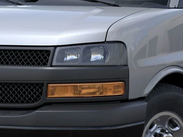 2025 Chevrolet Express Cargo Work Van - Photo 10