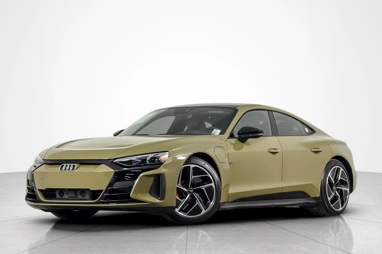 2024 Audi RS e-tron GT -'s photo