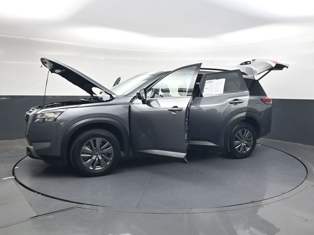 Used 2025 Gray Nissan SV image 50