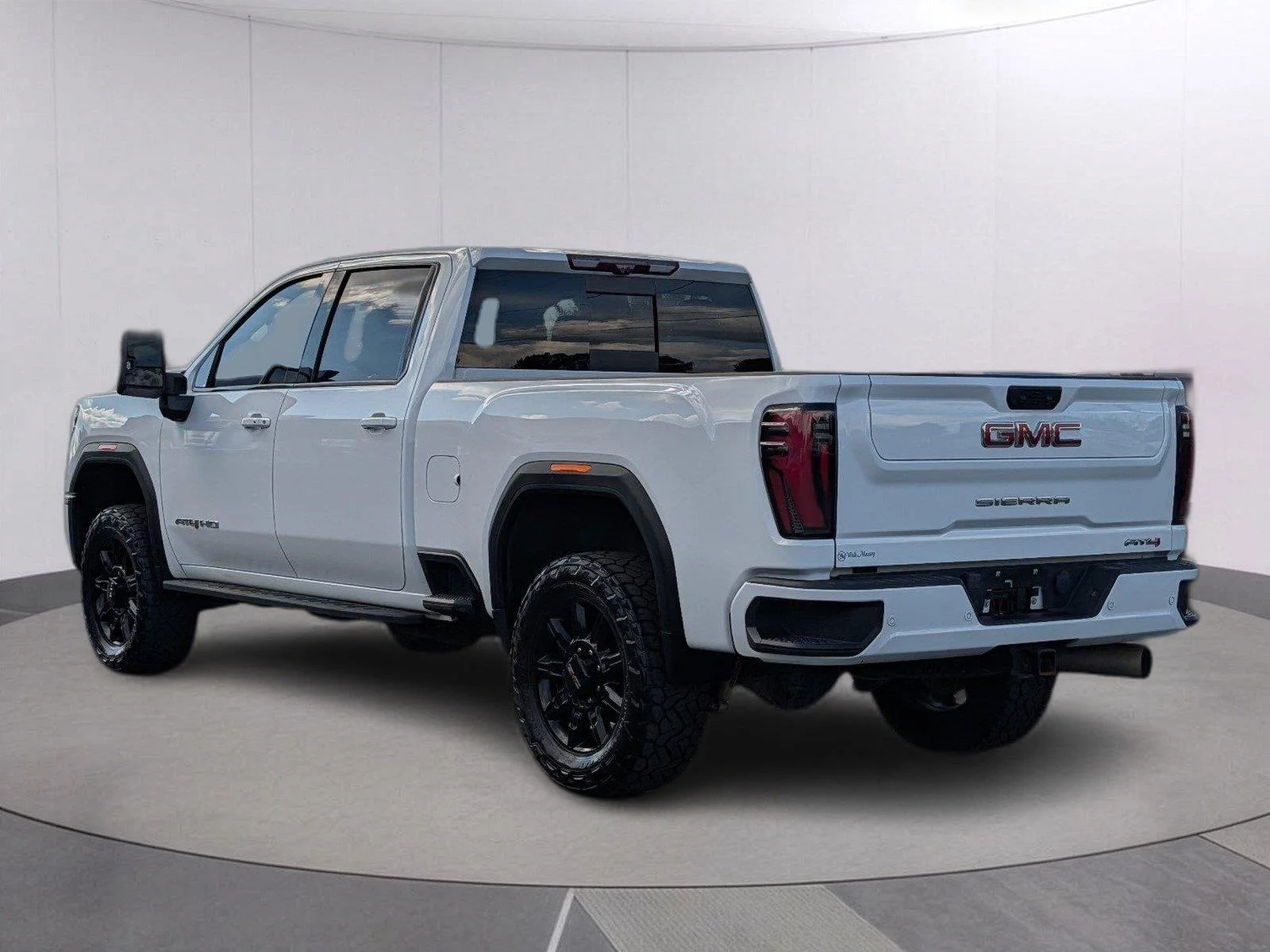 Certified Used 2024 Summit White GMC AT4 image 3