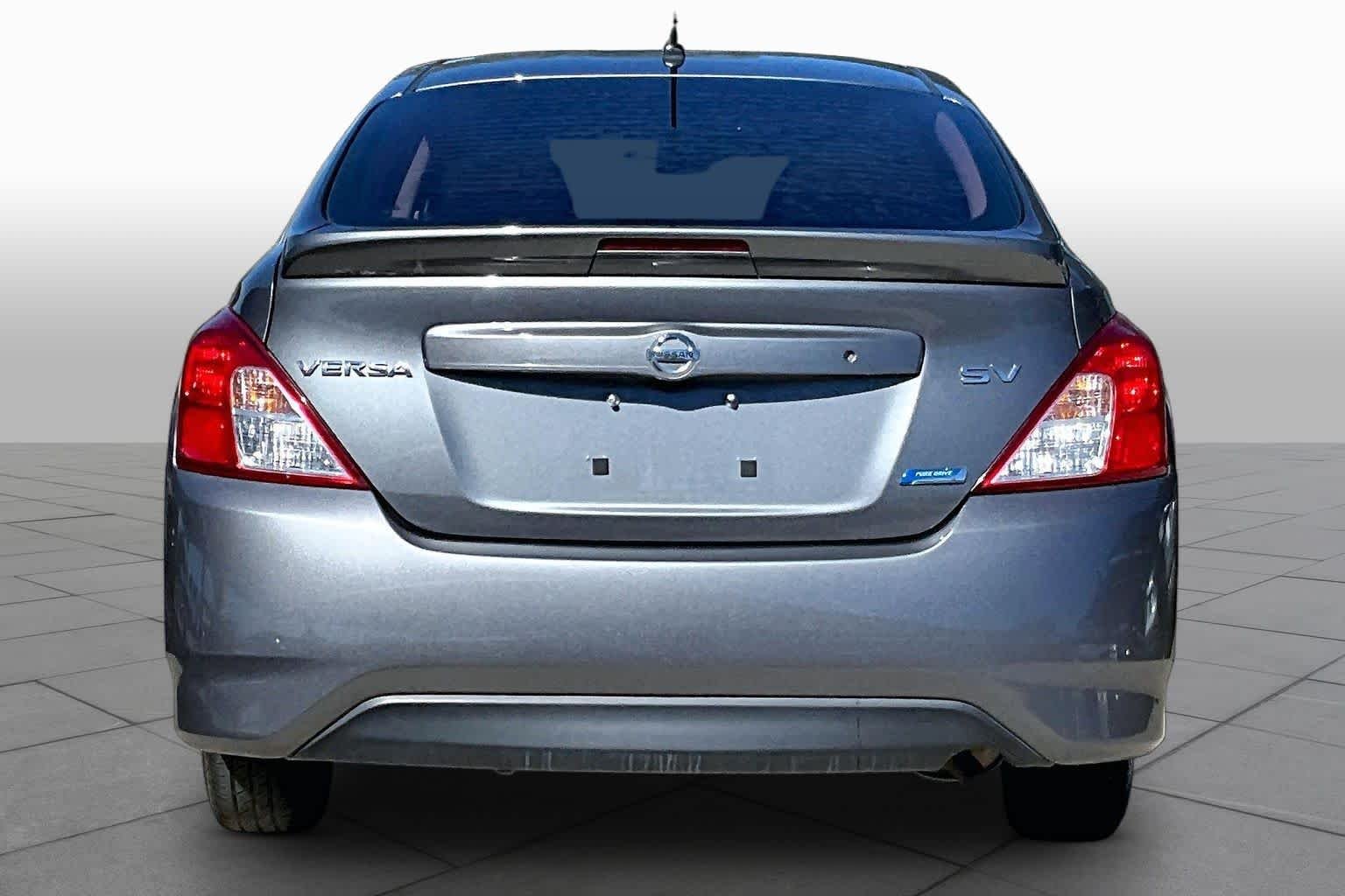 Used 2016 Gun Metallic Nissan SV image 5