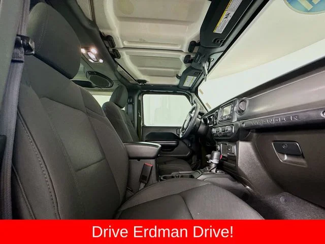 Used 2021 Green Jeep Sport image 22