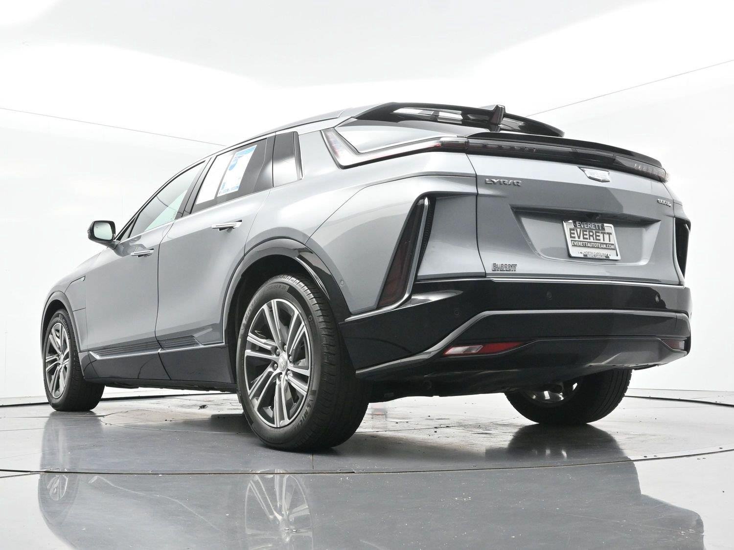 Used 2024 Argent Silver Metallic Cadillac Luxury 1 image 44
