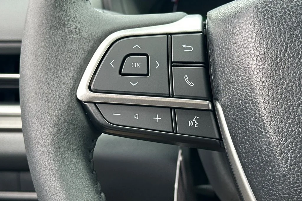 New 2026 Celestial Silver Metallic Toyota  XLE image 28