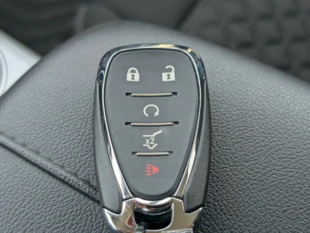 Used 2021 Summit White Chevrolet LT image 31