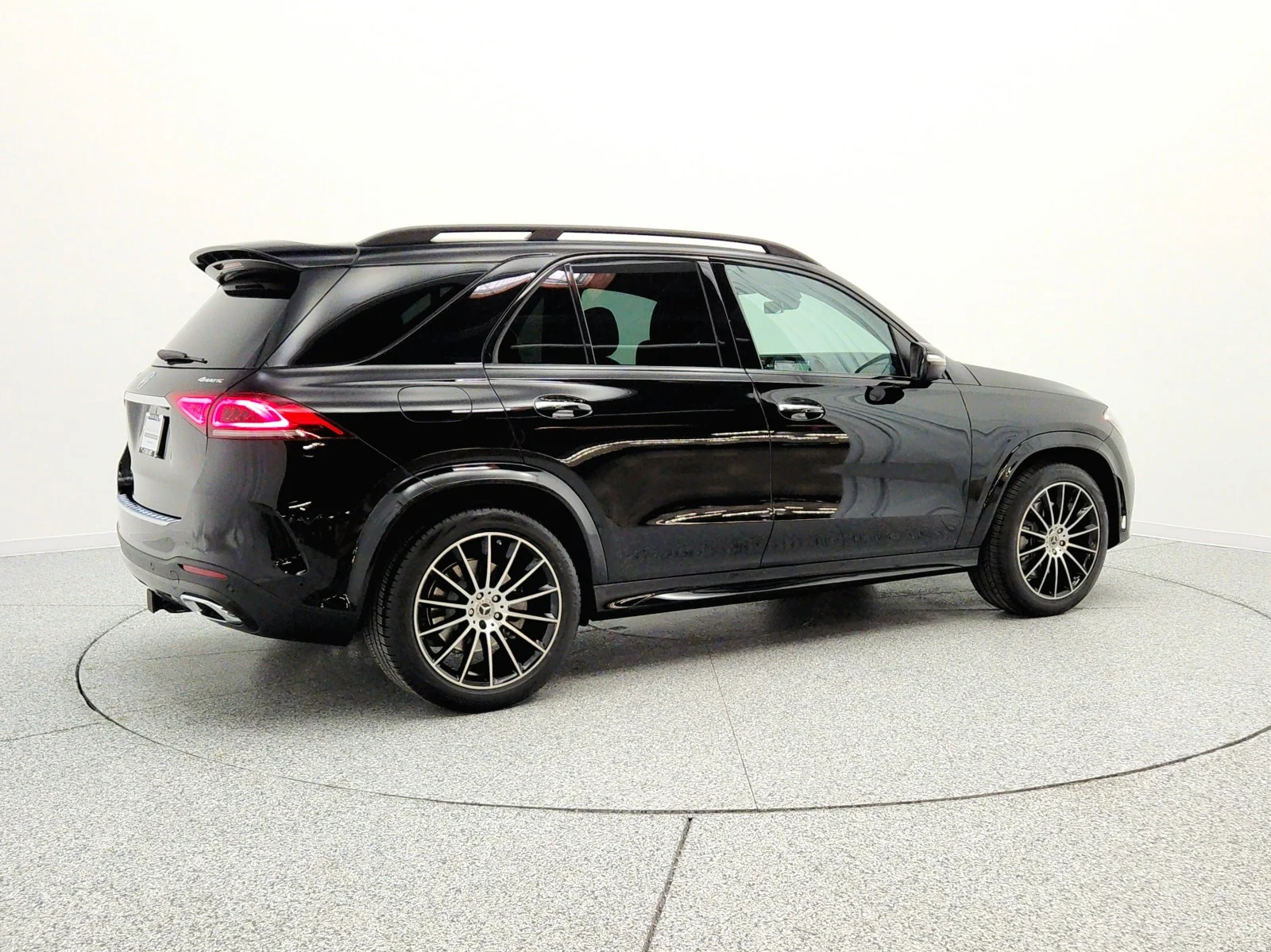 Certified Used 2023 Black Mercedes-Benz GLE 450 4MATIC® SUV image 5
