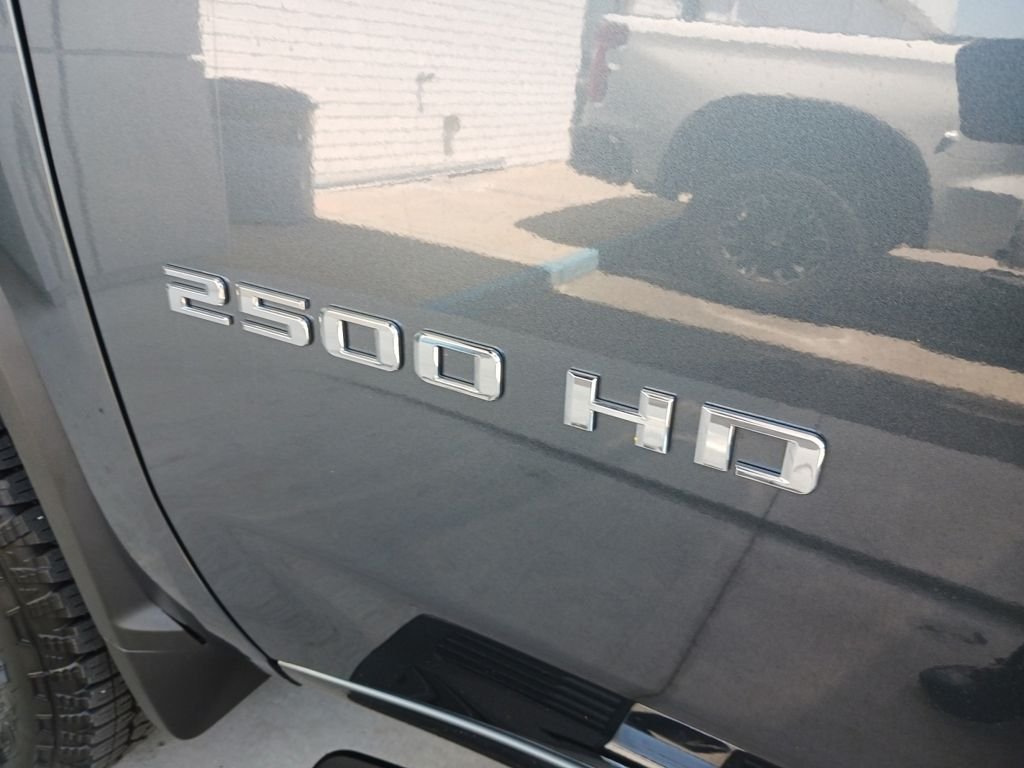 Used 2020 Gray Chevrolet High Country image 35