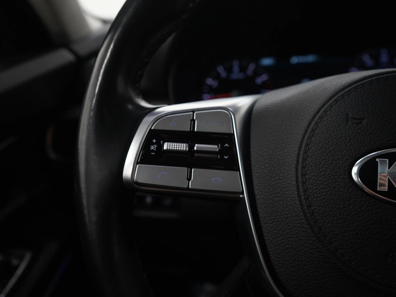 Used 2020 Black Copper Kia SX AWD image 27