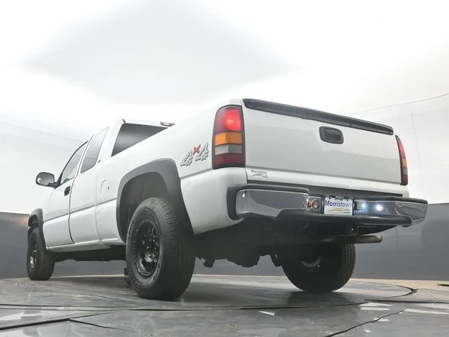 Used 2000  GMC SLE image 40