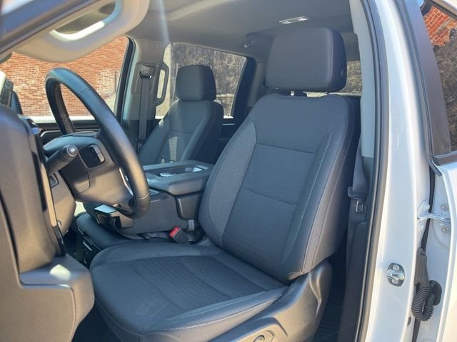 Used 2025 White Chevrolet LT image 13
