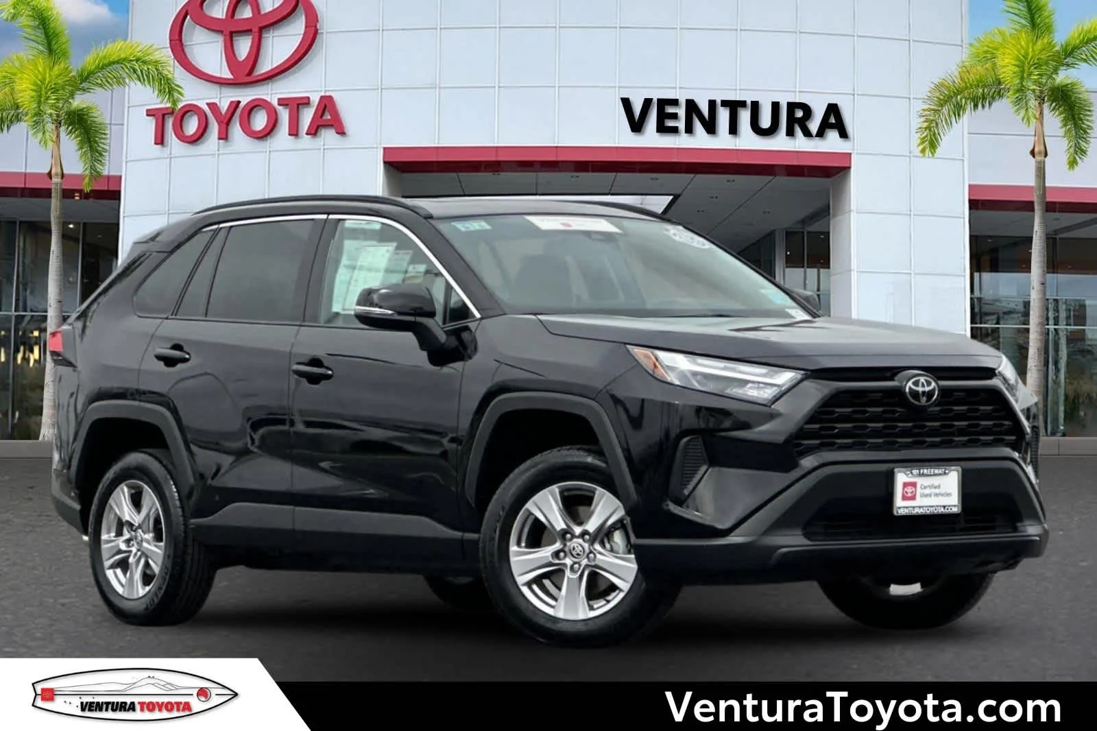 2025 Toyota RAV4 XLE AWD's photo