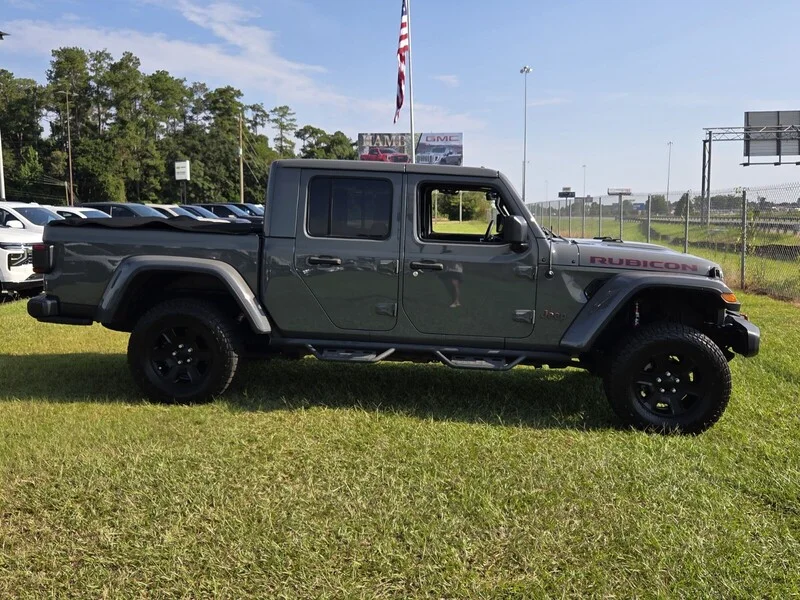 Used 2020 Gray Clearcoat JEEP RUBICON image 13