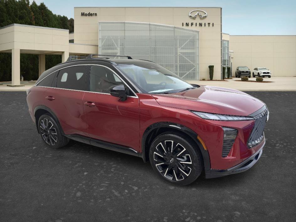 New 2027 2T SUN RED INFINITI AUTOGRAPH image 3